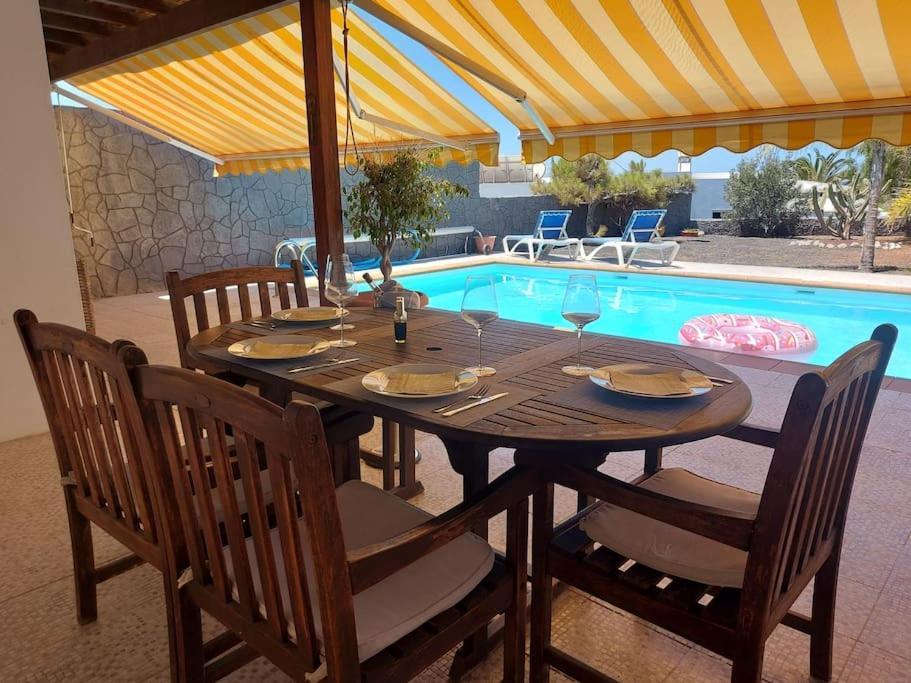 Villa Chloe Playa Blanca  Esterno foto